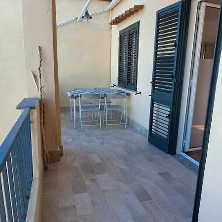 Sun Terrace And Sea Lejlighed